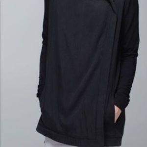 Lululemon Blissed Out Wrap Sz 4